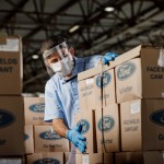 Ford entrega el primer lote de 35.000 máscaras para el personal de salud