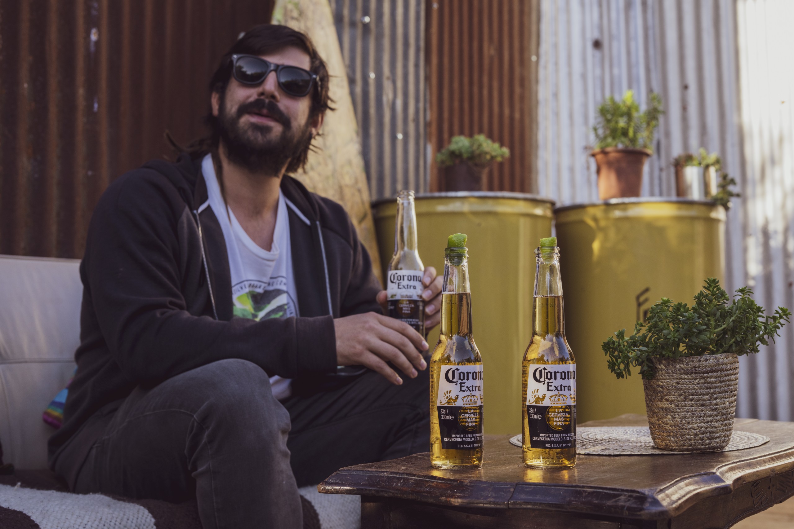 Free Range Humans,  proyecto con el que Cerveza Corona entregará 25.000 dólares a Felipe León para desarrollar su proyecto de vida